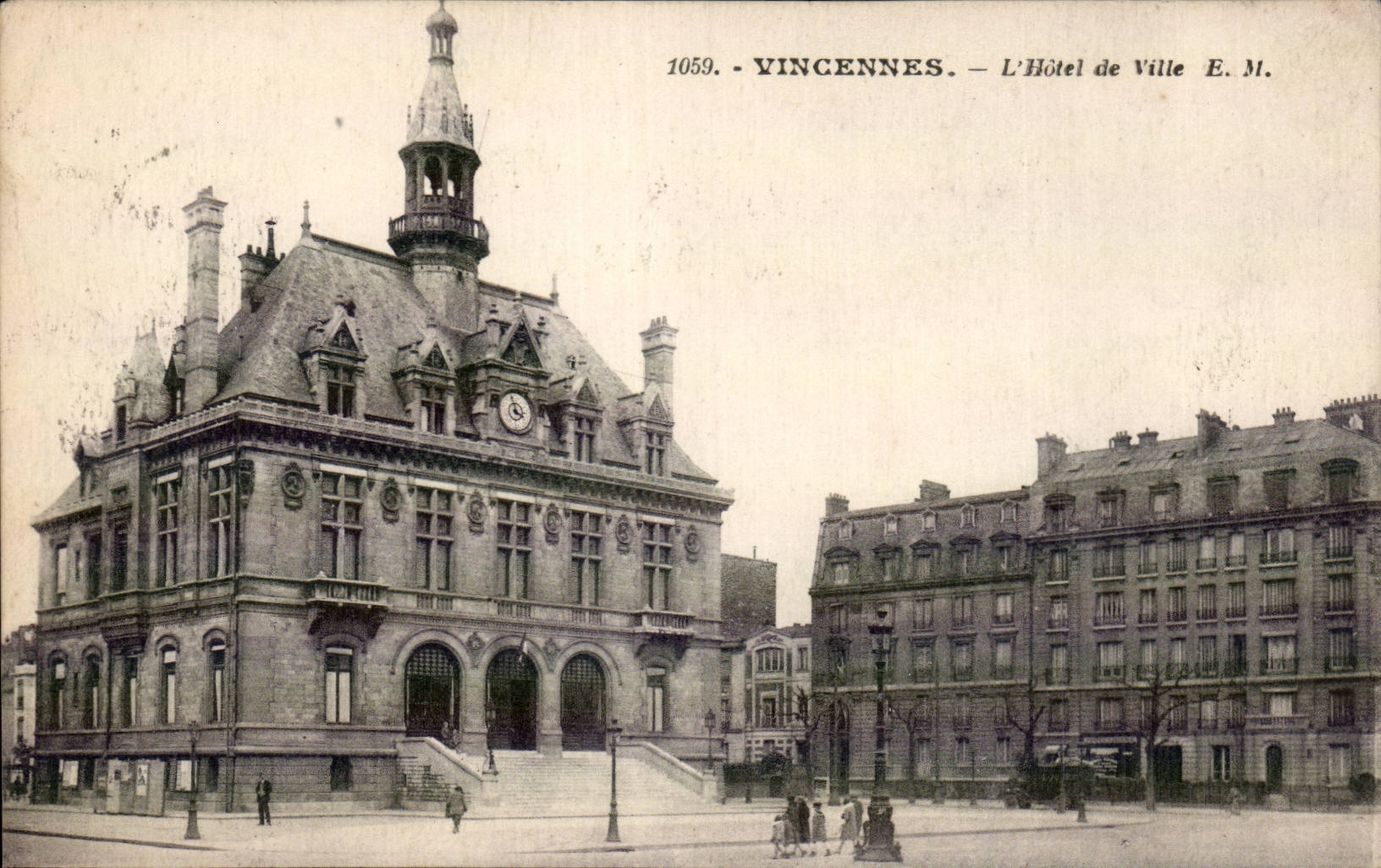 CPA Vincennes L hotel de ville