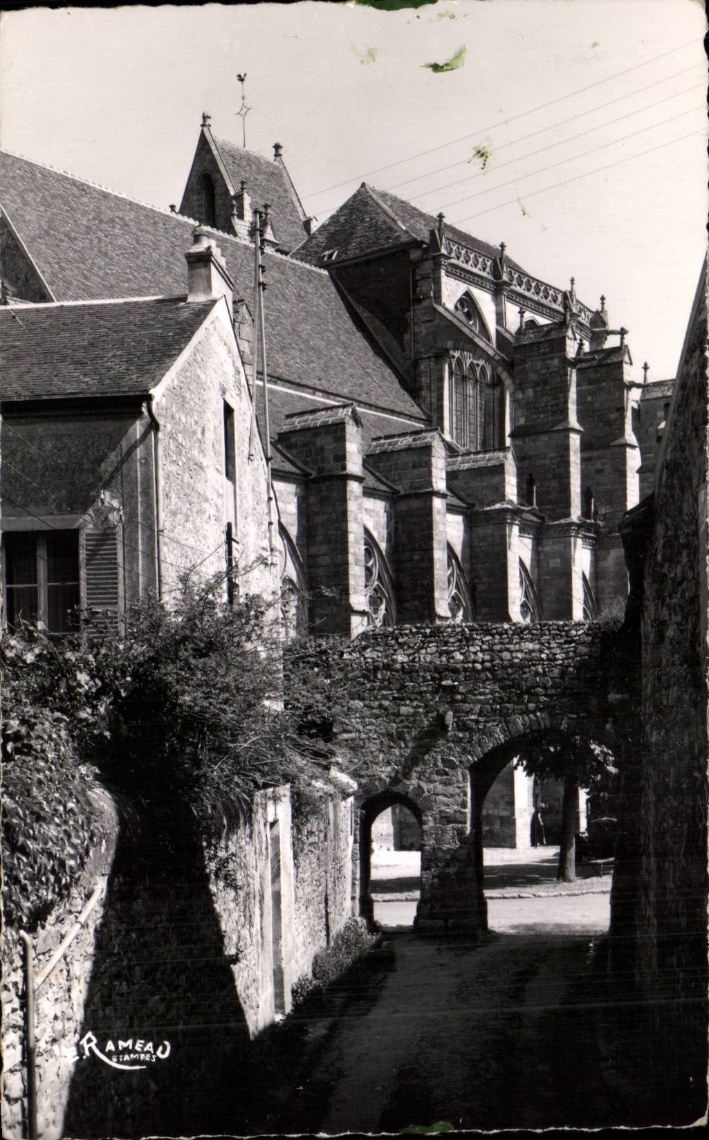 CPSM St Sulpice de Favieres La ruelle a la grimace