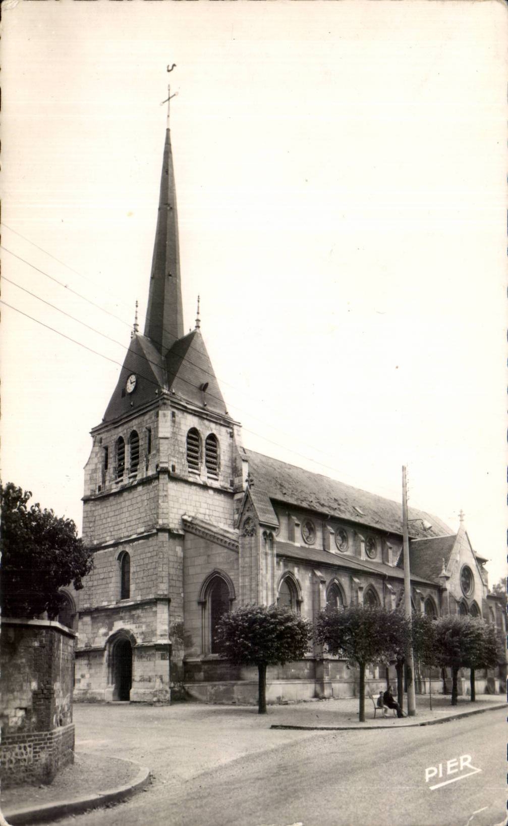 CPSM St Aubin les Elbeuf L eglise