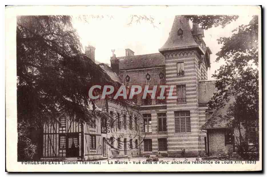 CPA Forges les Eaux la mairie Vue dans le parc (ancienne residence de Louis XIII 1633)