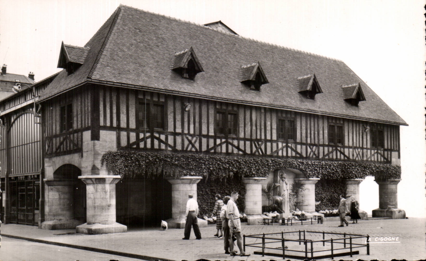 Rouen - Place de Vieux Marche - CPA 