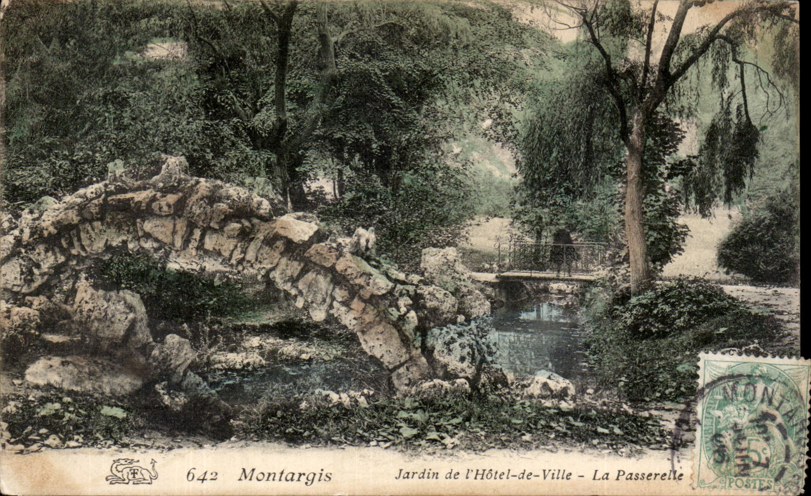 Montargis - Jardin de l Hotel de Ville - CPA 