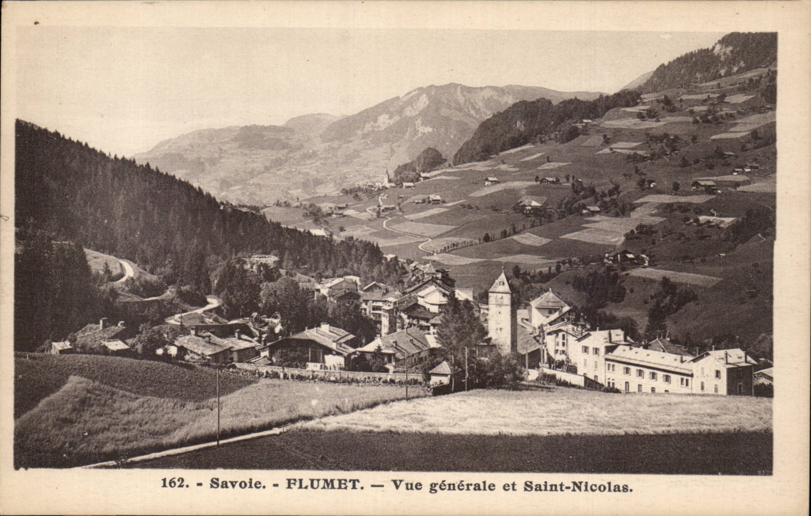 CPA Flumet Vue generale de Saint Nicolas