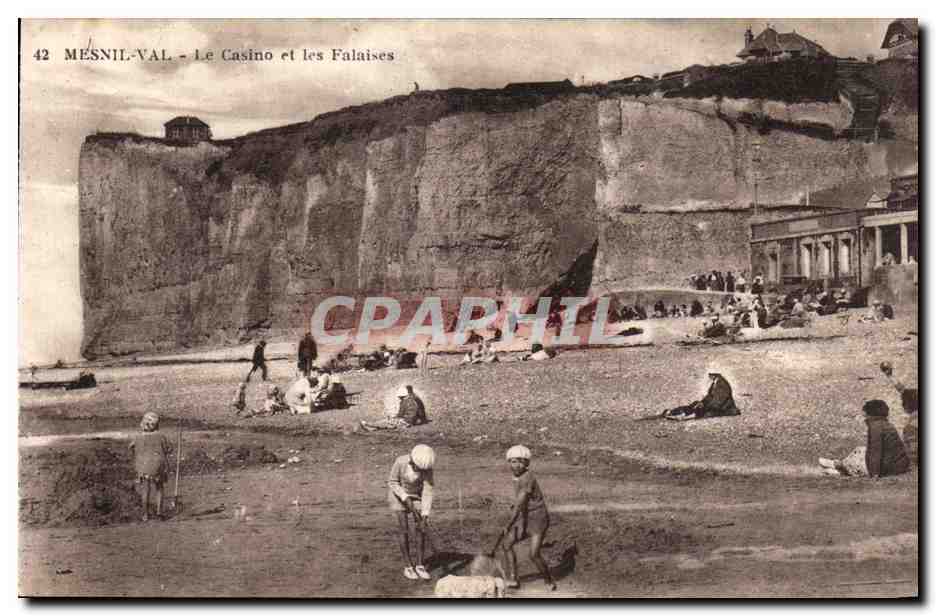 Dieppe - Le Casino et les Falaises - CPA 