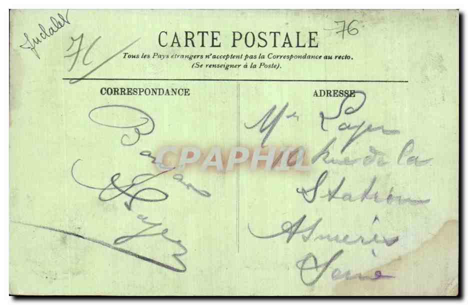 Le Treport - Vue prise des Docks Bateaux - CPA  — Rückseite