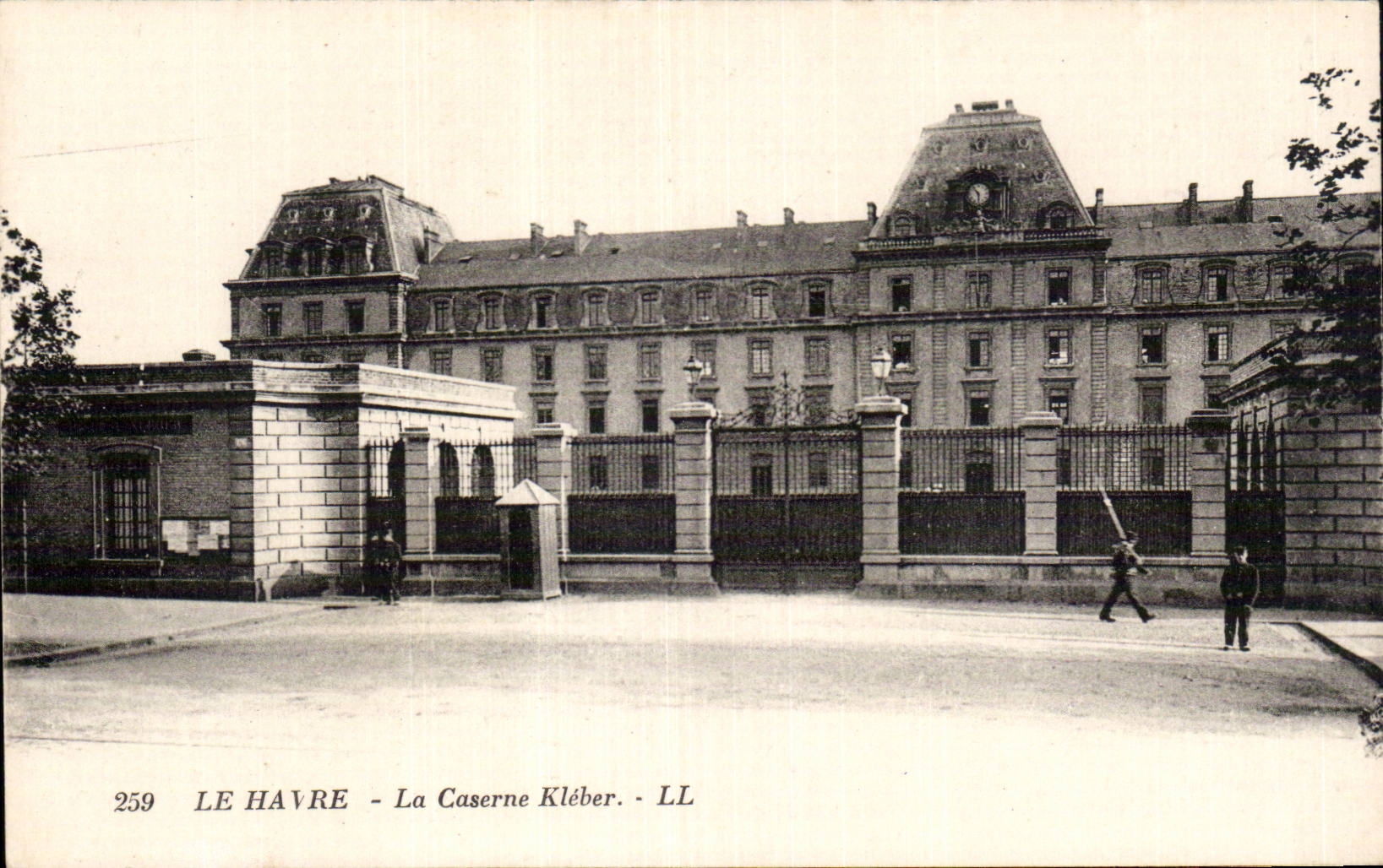 Le Havre - La Caserne Kleber - CPA 