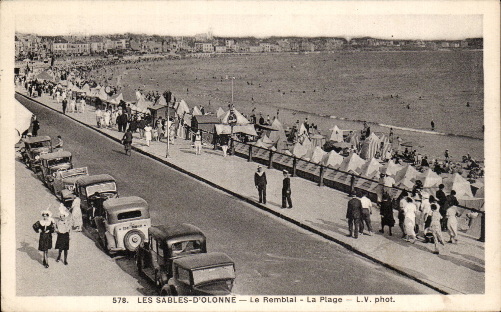 Les Sables-d'Olonne — Der Damm — Die Strand — L.V. phot.