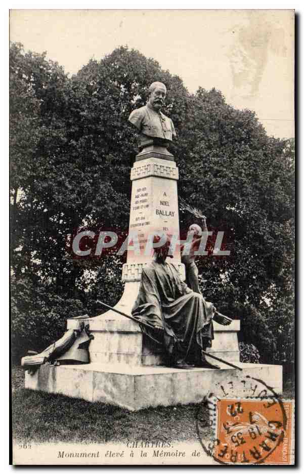 Chartres - Monument eleve - CPA