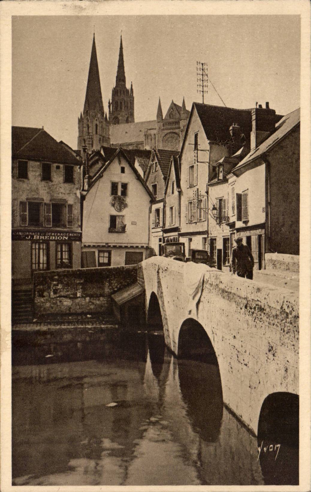 CPA Chartres Vieux pont et vieilles maisons 