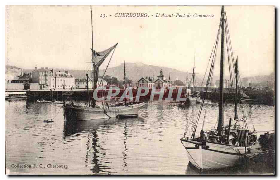 CPA Cherbourg L avant port de commerce