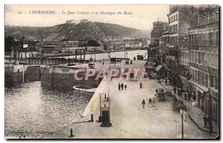 CPA Cherbourg le quai Coligny et la montagne du Roule