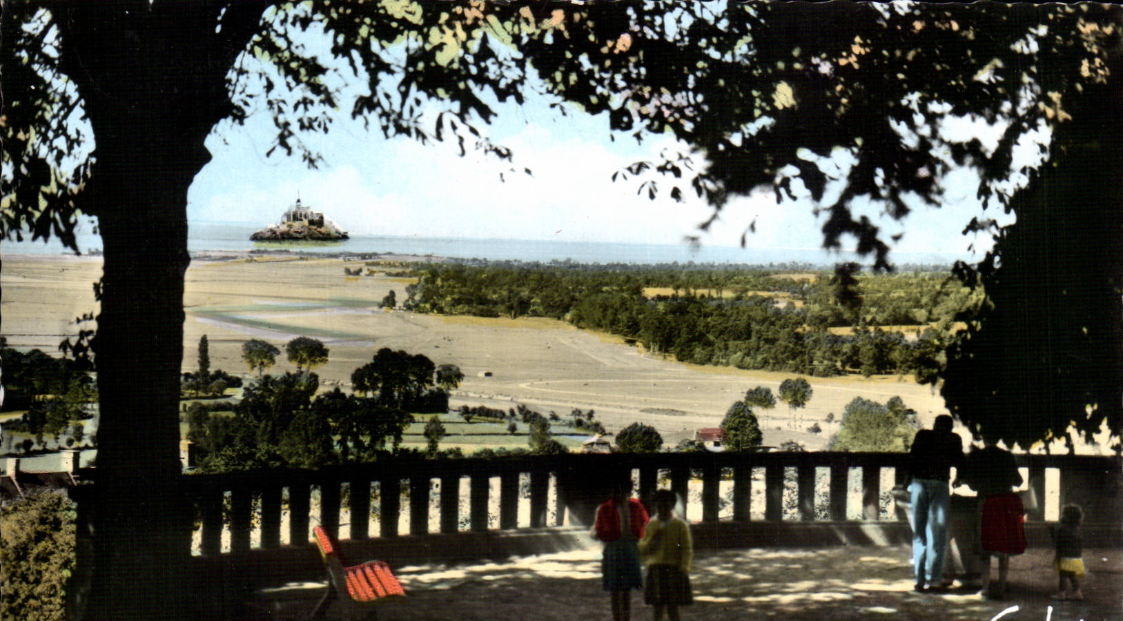 Avranches (Manche) — Le Jardin des Plantes et la Baie du Mont-Saint-Michel — Éditions Gaby, Nantes