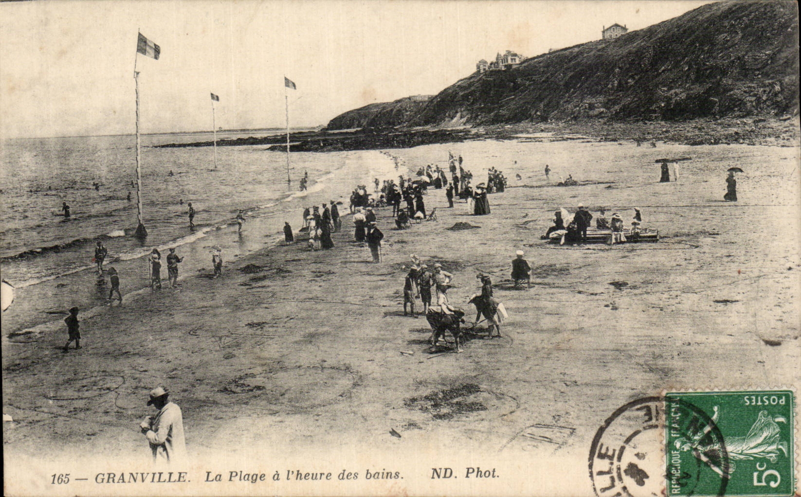 Granville — Die Strandpromenade zur Badezeit — ND. Fotografie, Nr. 165