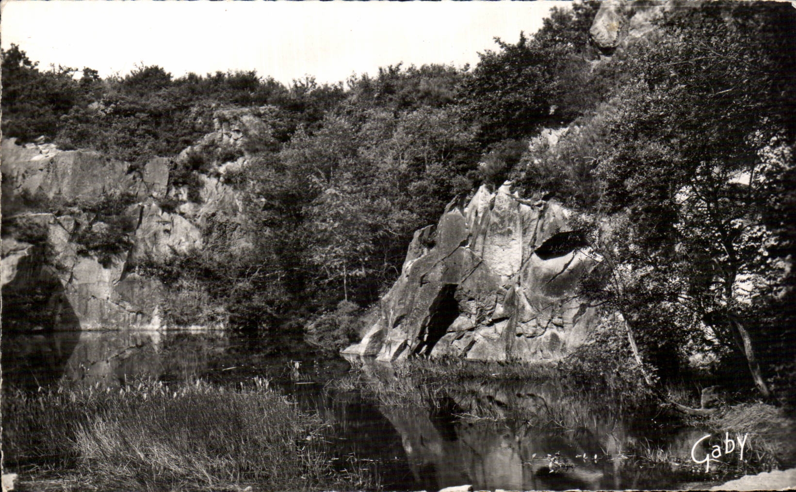Le Petit Lac de la Vallée des Peintres — Carollès-Edenville (Manche) — Éditions Gaby
