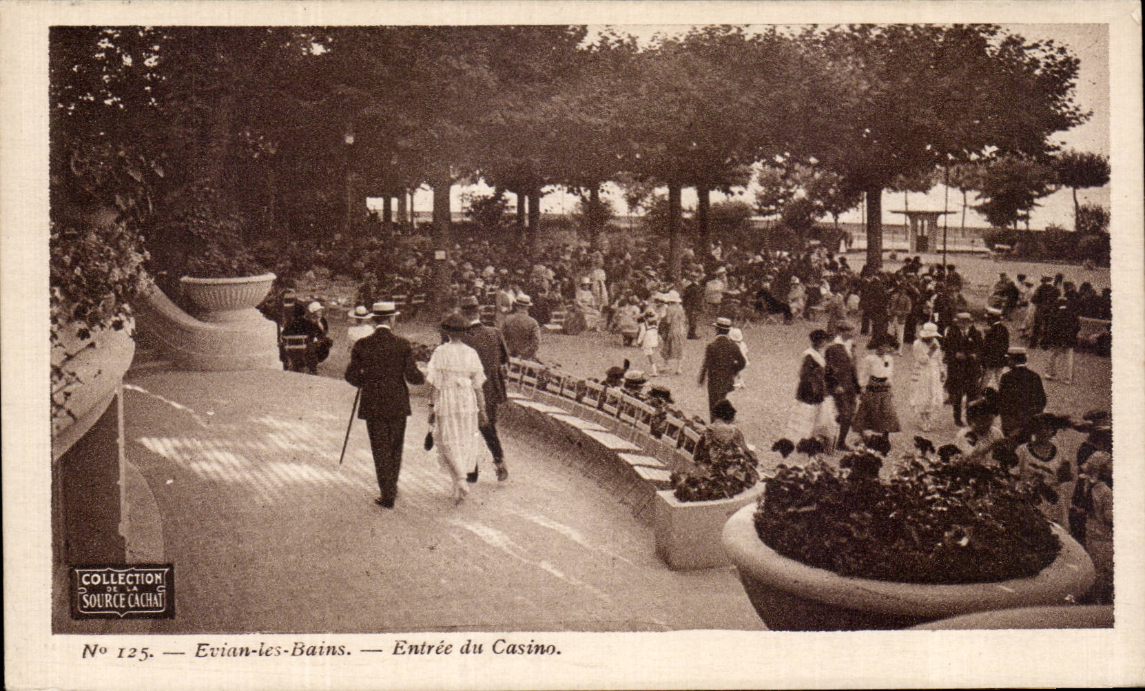 Evian les Bains - Entree du Casino - CPA