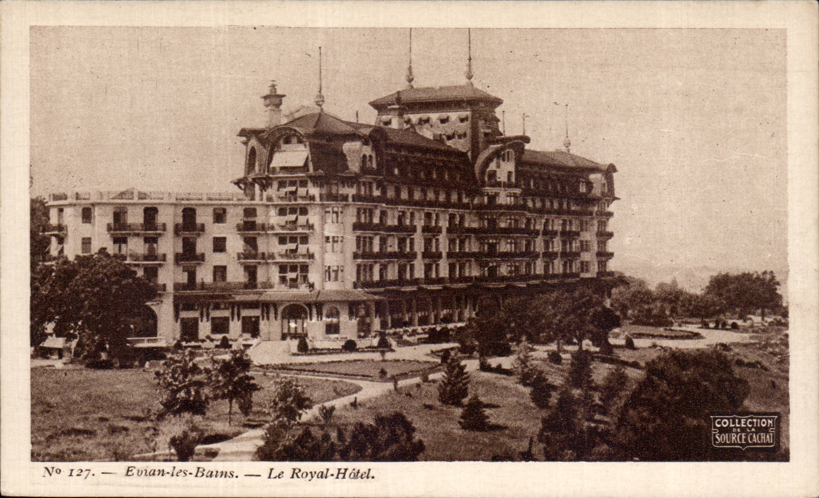 Evian les Bains - Le Royal Hotel - CPA