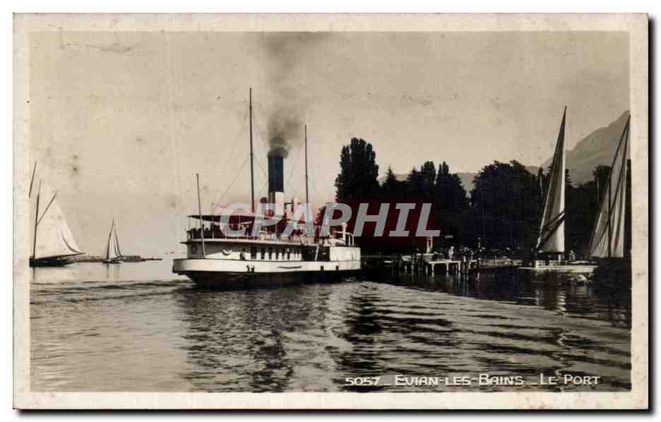 Evian les Bains - Le Port - CPA 