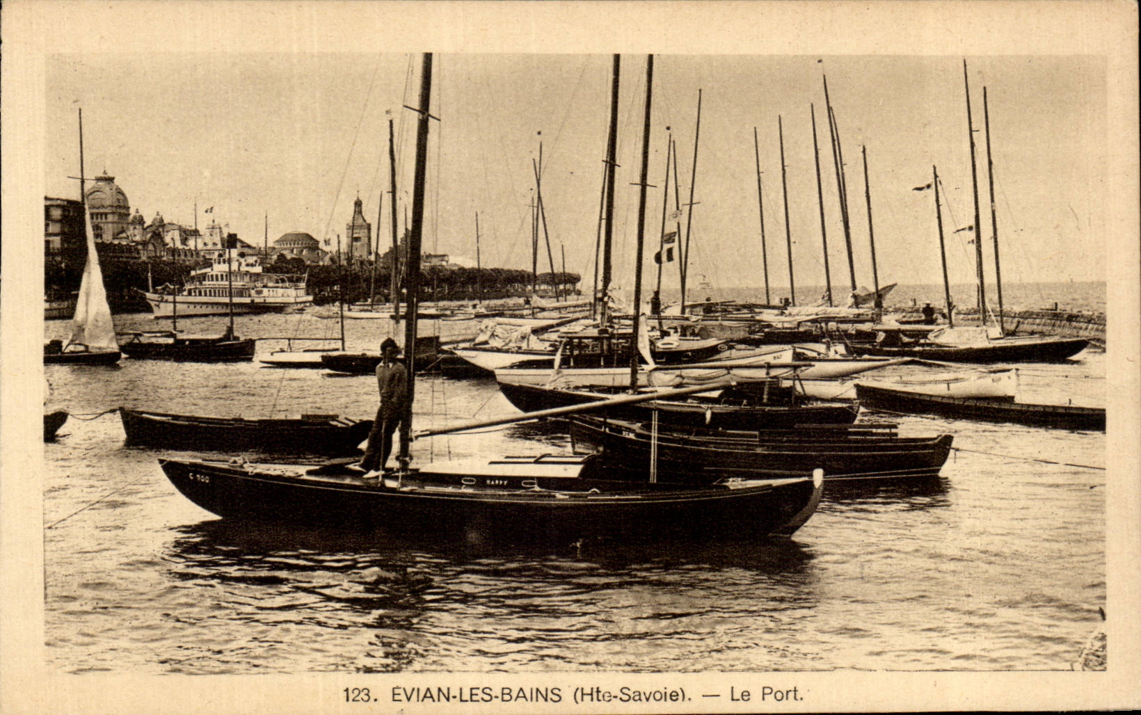 Evian les Bains - Le Port - CPA 
