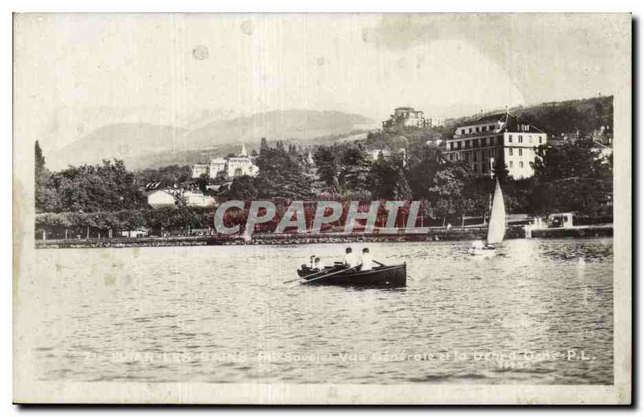 Evian les Bains - Un Bateau - CPA 