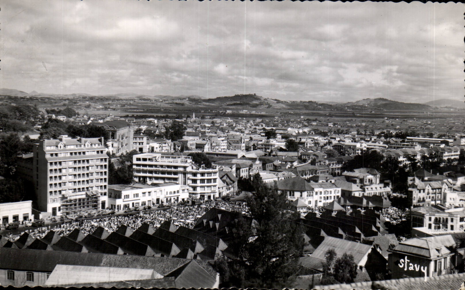 CPSM Madagascar Malagasy Tananarive Vue generale Analakely et le central telephonique