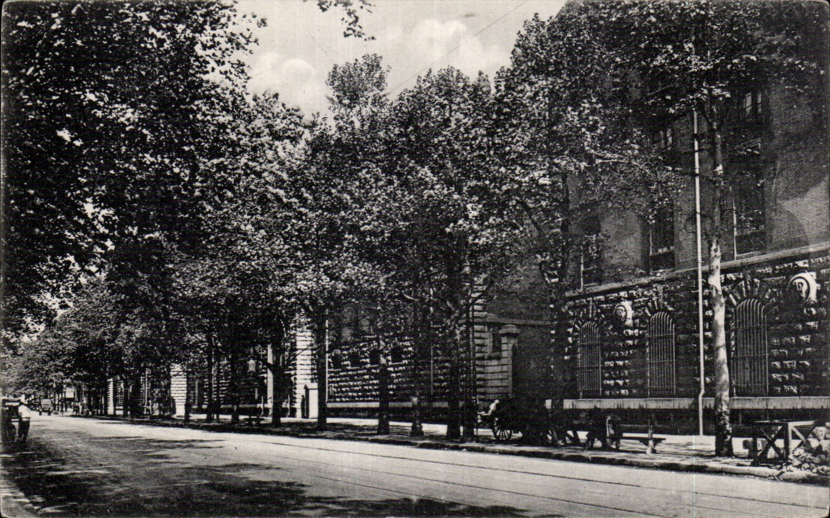 CPA Paris Boulevard Henri IV caserne de la garde republicaine 