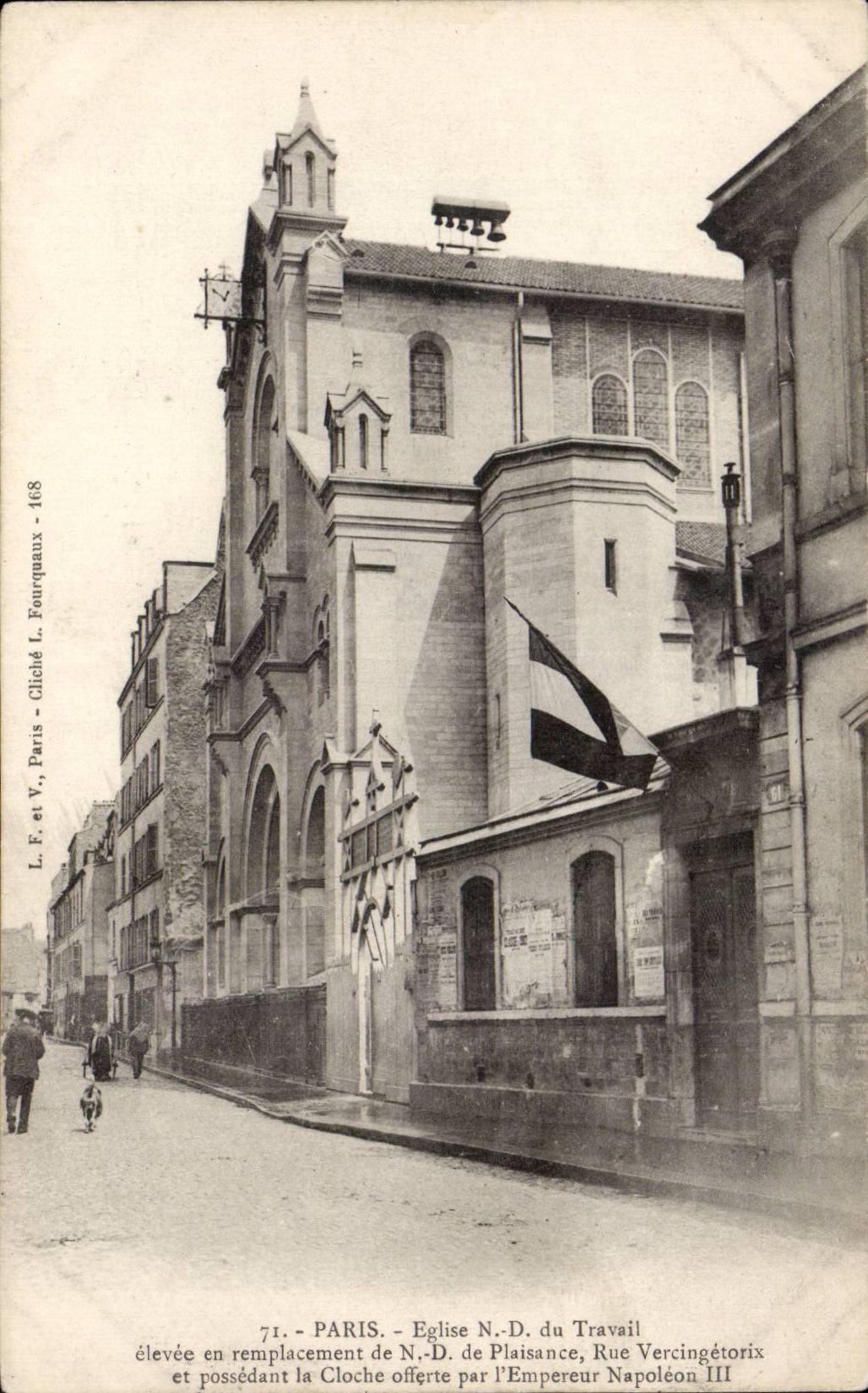 CPA Paris Eglise Notre Dame du travail Rue Vercingetorix