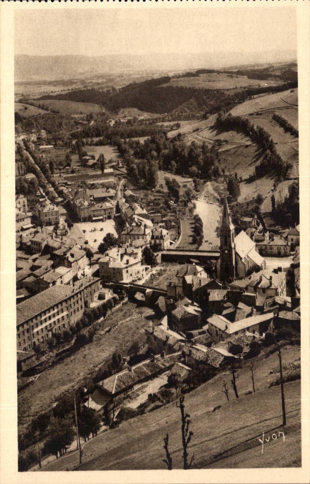 Saint Flour - Le Faubourg et les Monts de la Margeride - CPA 