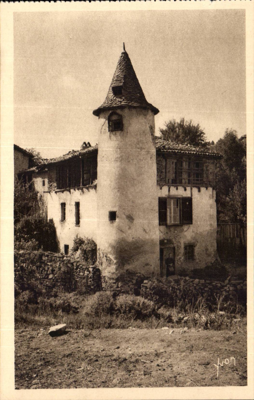 Saint Flour - Vieille Maison Auvergnate - CPA 