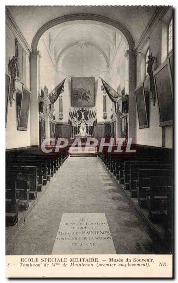 Saint Cyr - Ecole Speciale Militaire - Tombeau de Mme Maintenon - CPA 