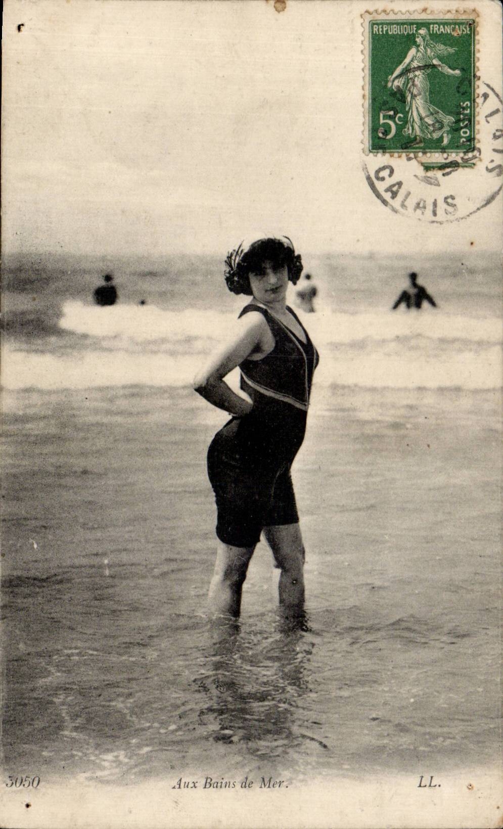 Donna in costume da bagno — Ai Bagni di Mare — Calais