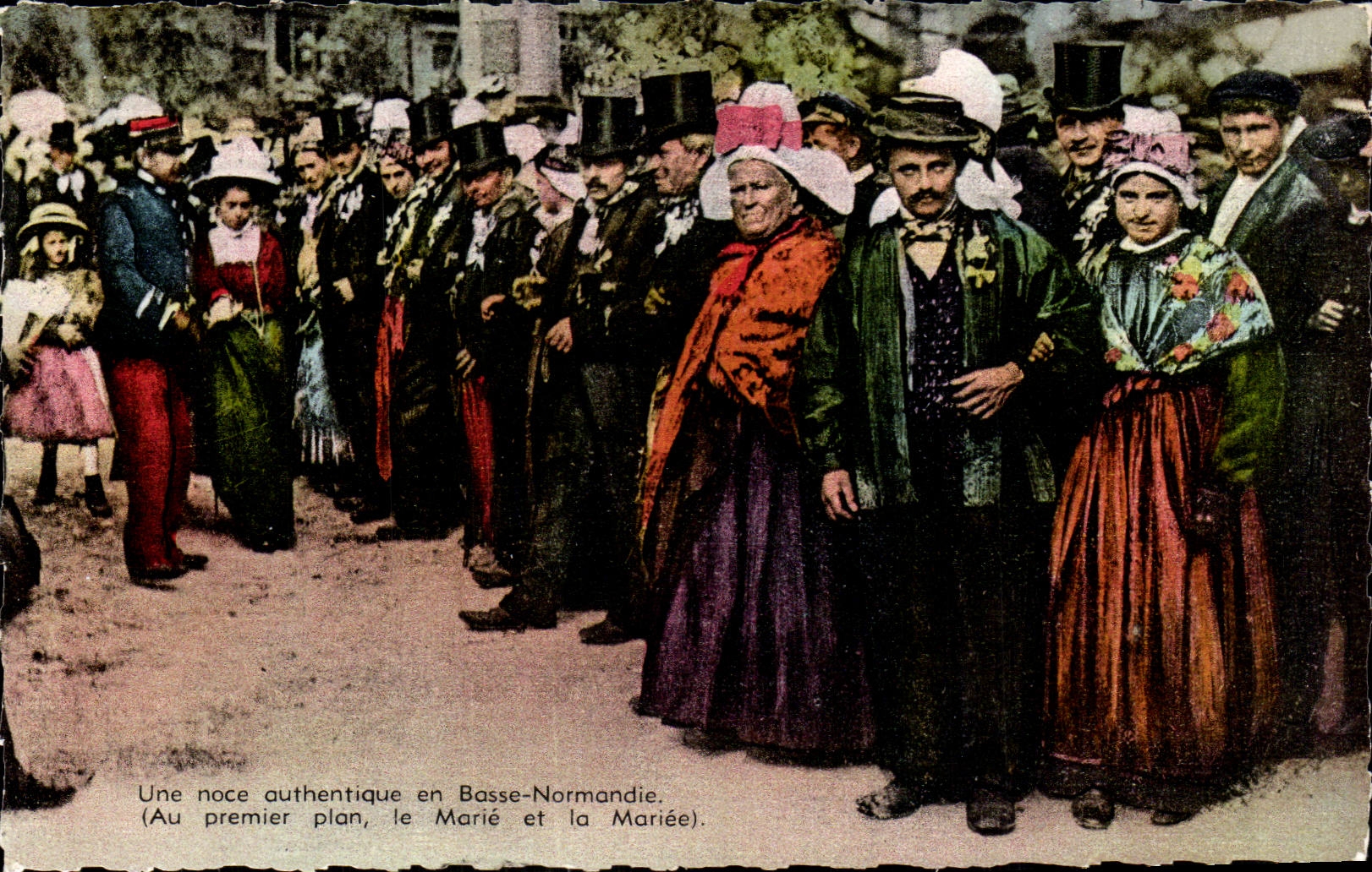 Folkore - Costumes - Une noce authentique en Basse Normandie - wedding - mariage - bride - groom - CPA