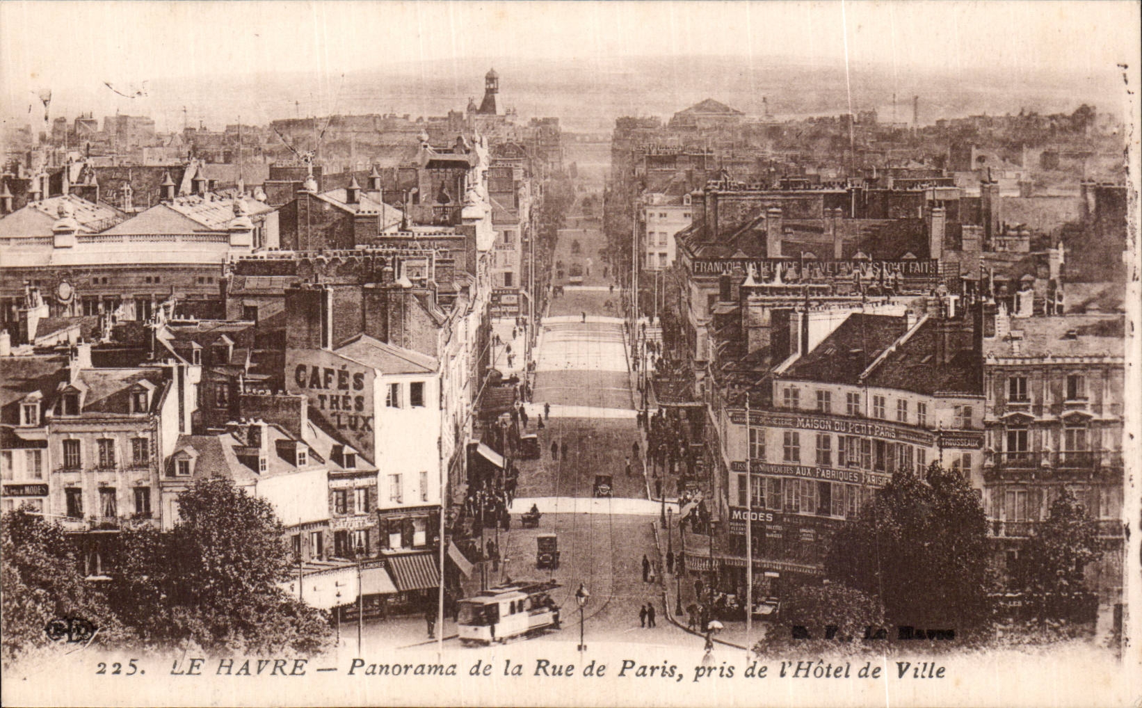 Le Havre - Panorama de la Rue de Paris - Hotel de Ville - CPA