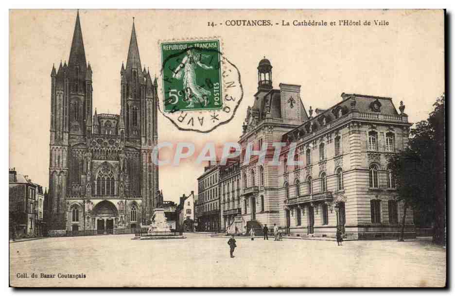 CPA Coutances La cathedrale et l hotel de ville