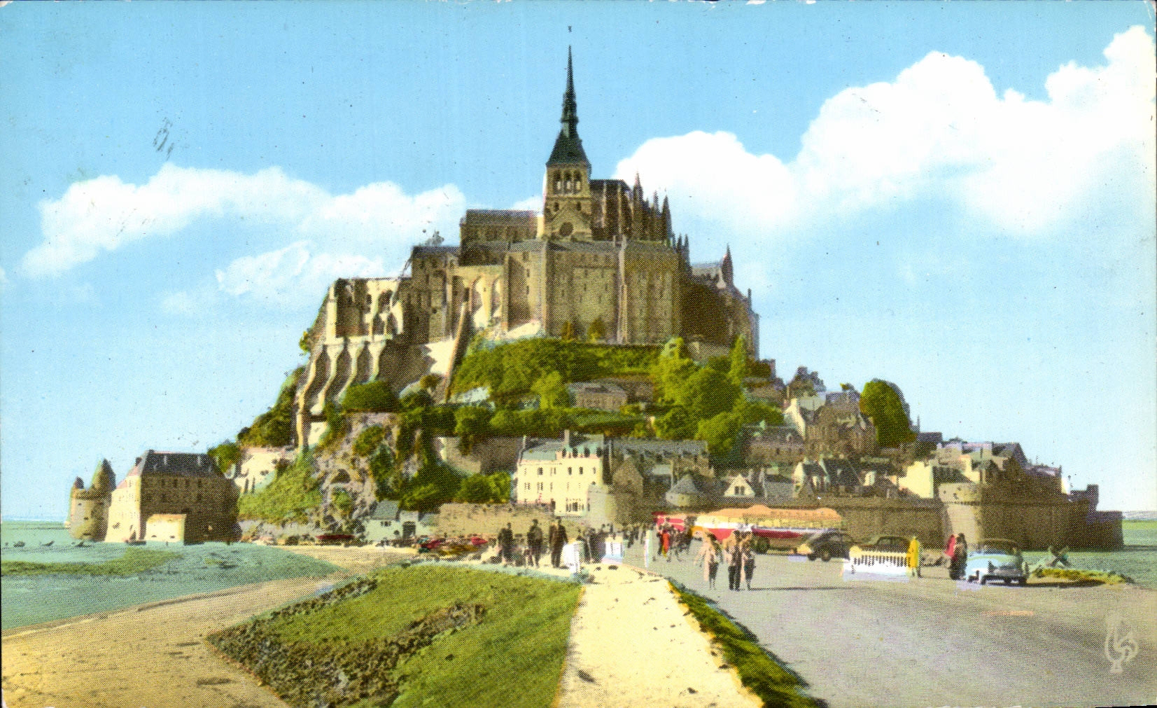 CPSM Mont Saint Michel Vue generale prise de la digue