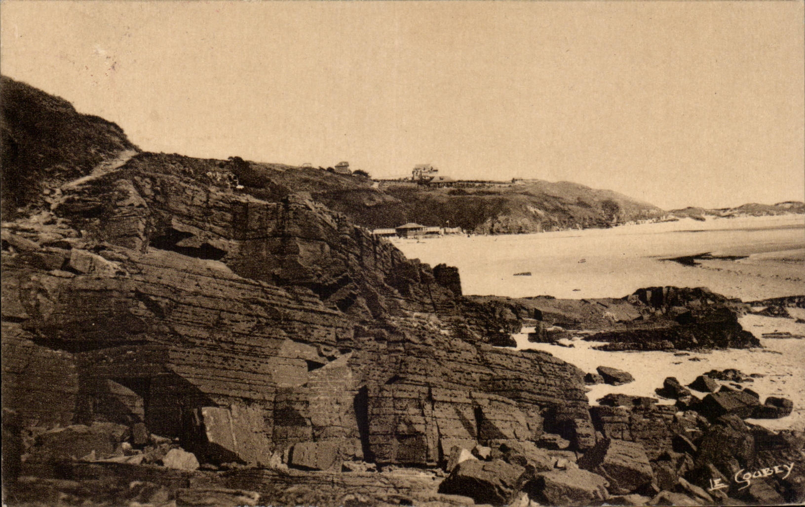 Le Cap Carteret (Manche) — vue de la falaise et de la plage — Éditions Normandes Saint-Pierre-Église