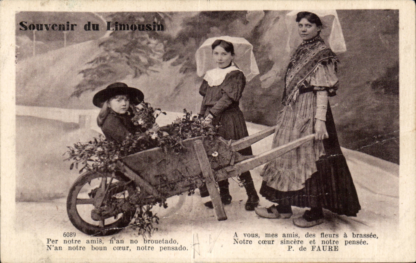 Folklore - Costumes - Souvenir de Limousin - CPA