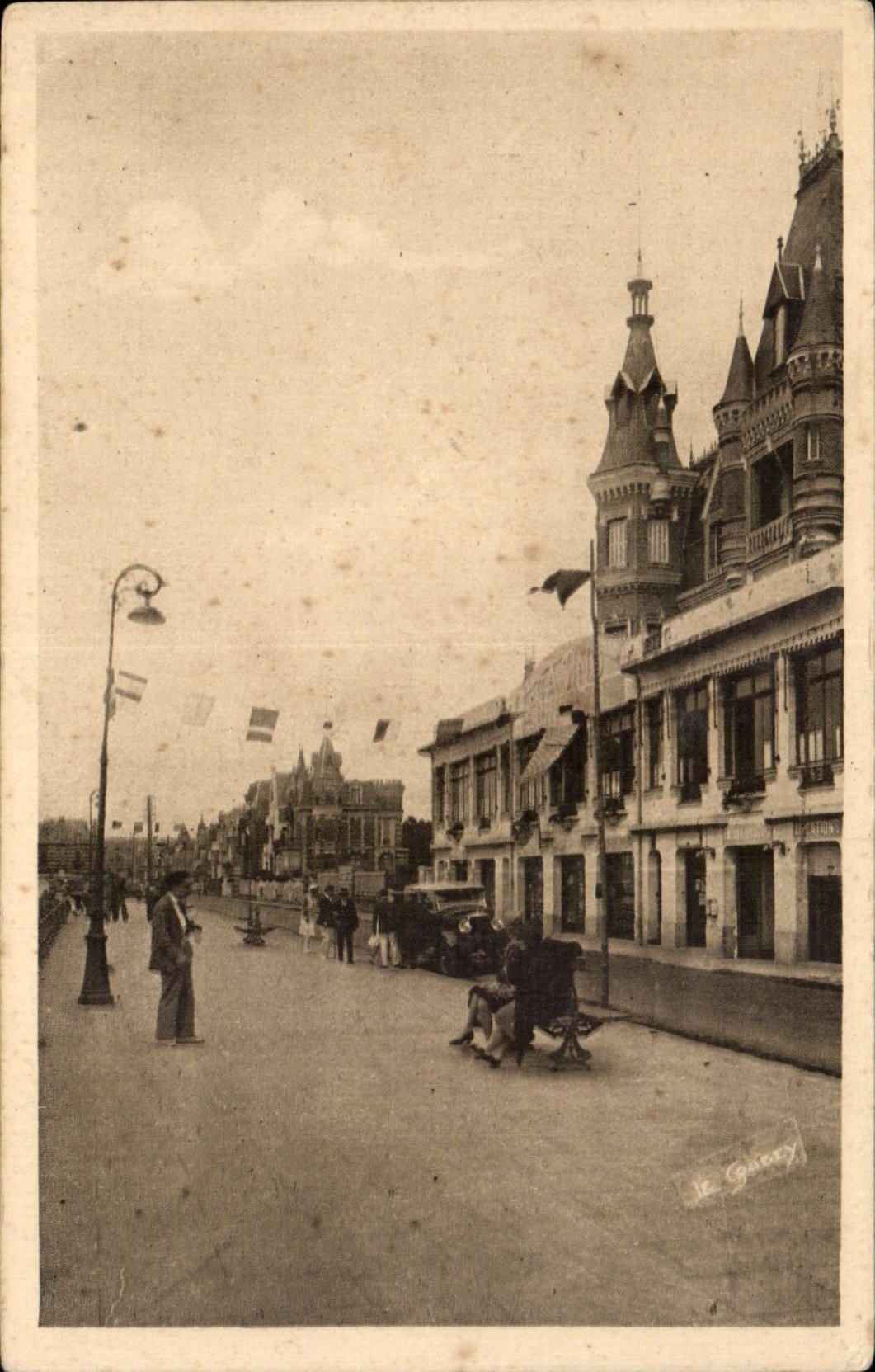 Le Casino de Villers-sur-Mer — Vue depuis le quai — Le Gouney, édit.