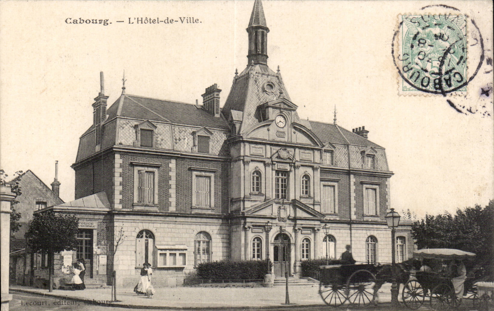 Cabourg - L Hotel de Ville - CPA