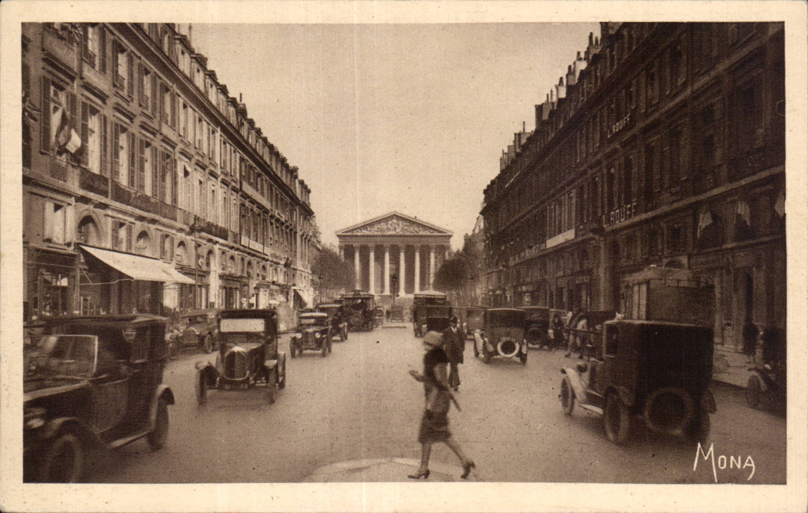 Paris 8 - La Rue Royale et la Madeleine - CPA