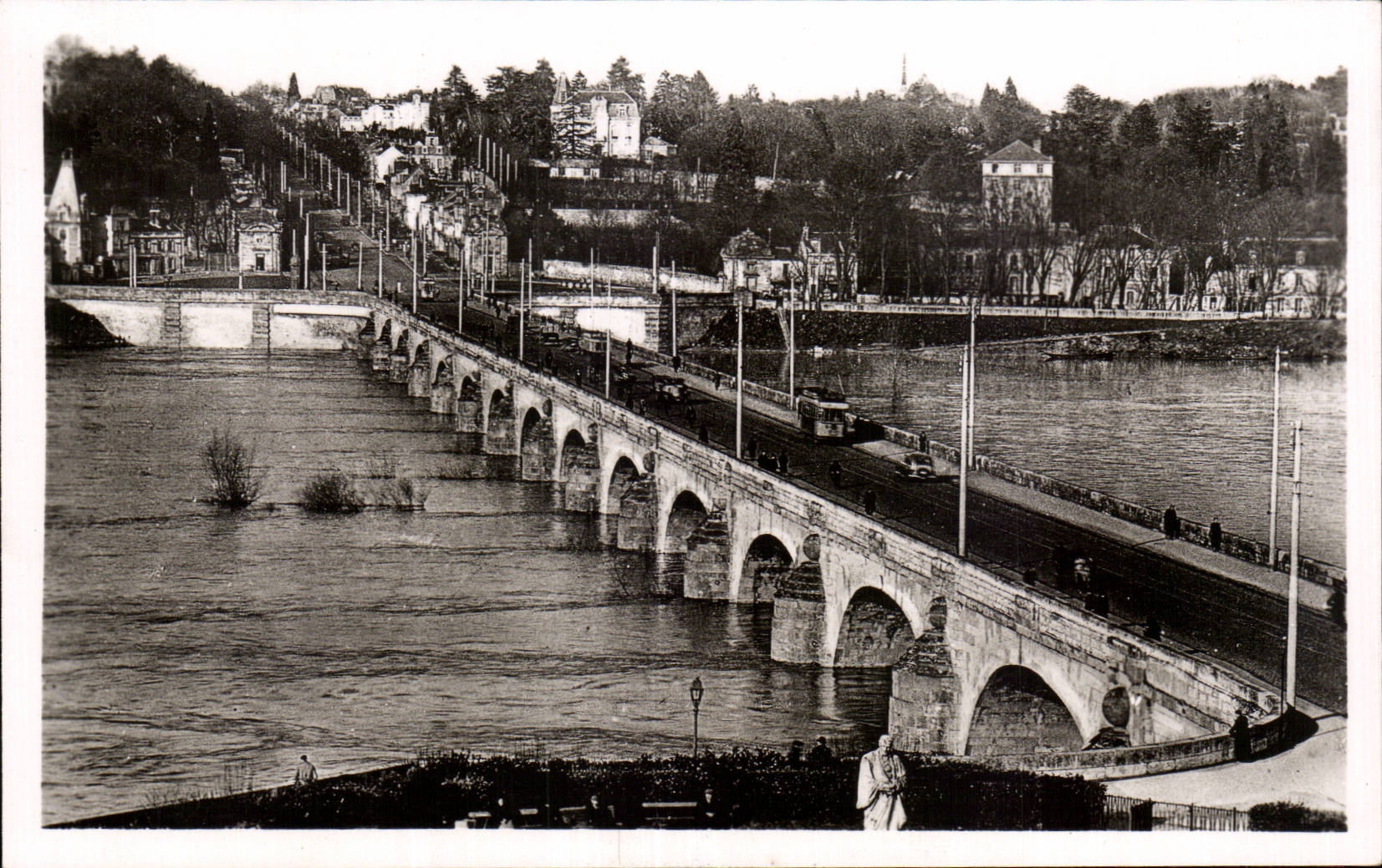 Tours - Le Pont Wilson - CPA