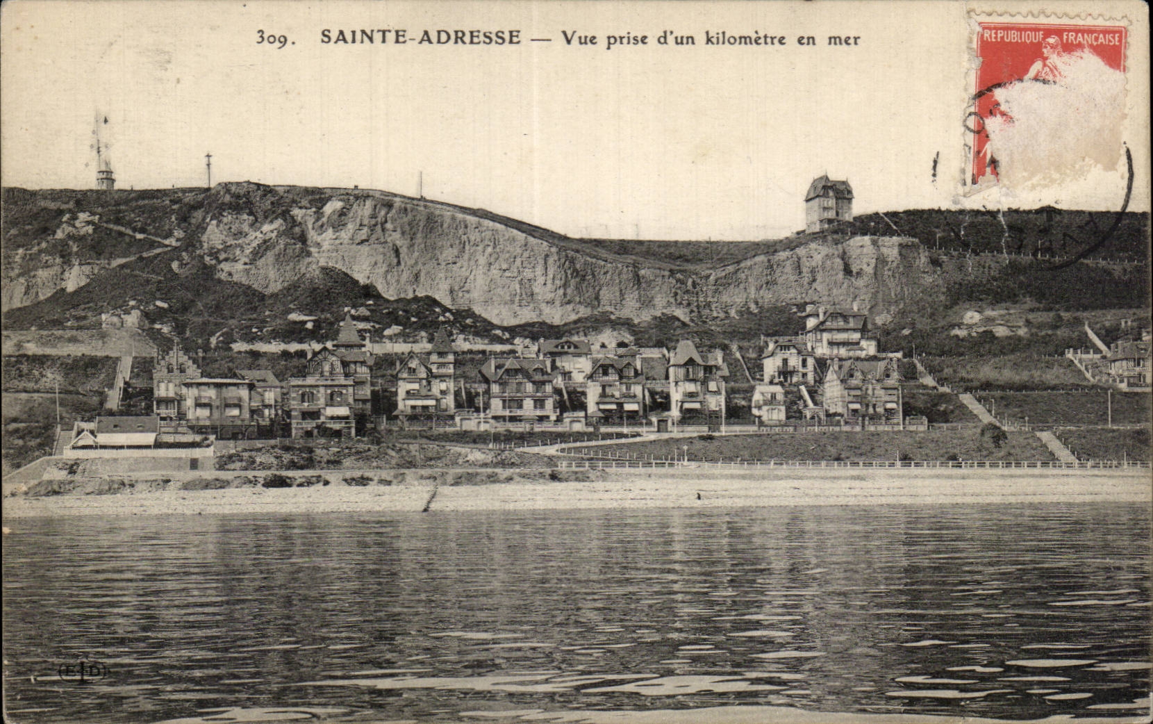 Sainte Adresse - Vue prise d un kilometre en mer - CPA 