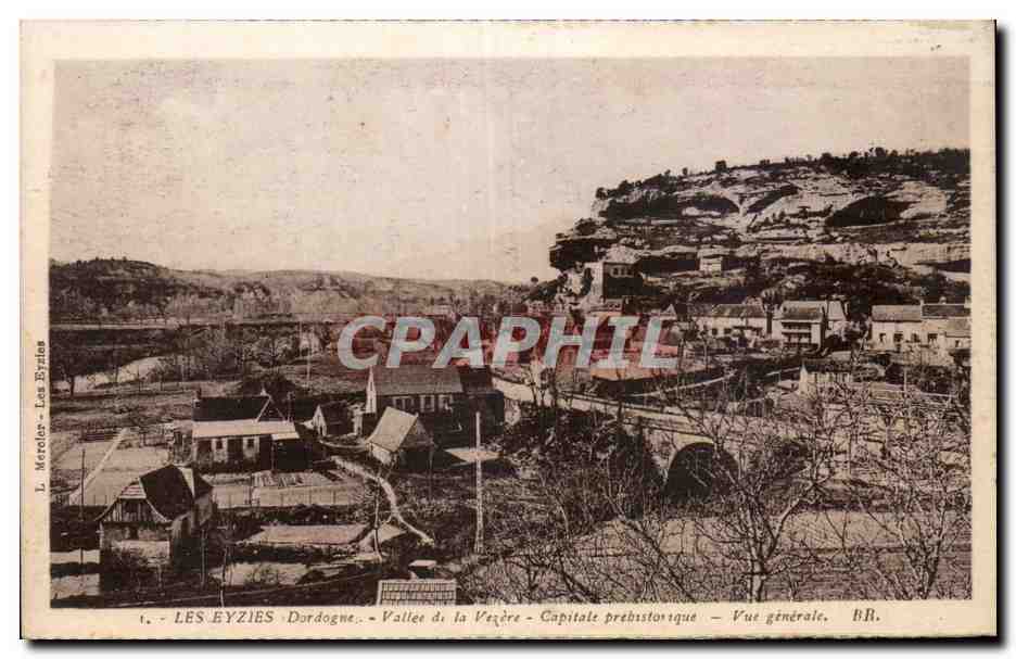 Les Eyzies - Dordogne - Vallée de la Vézère - Capitale préhistorique - Vue générale - L. Mercier