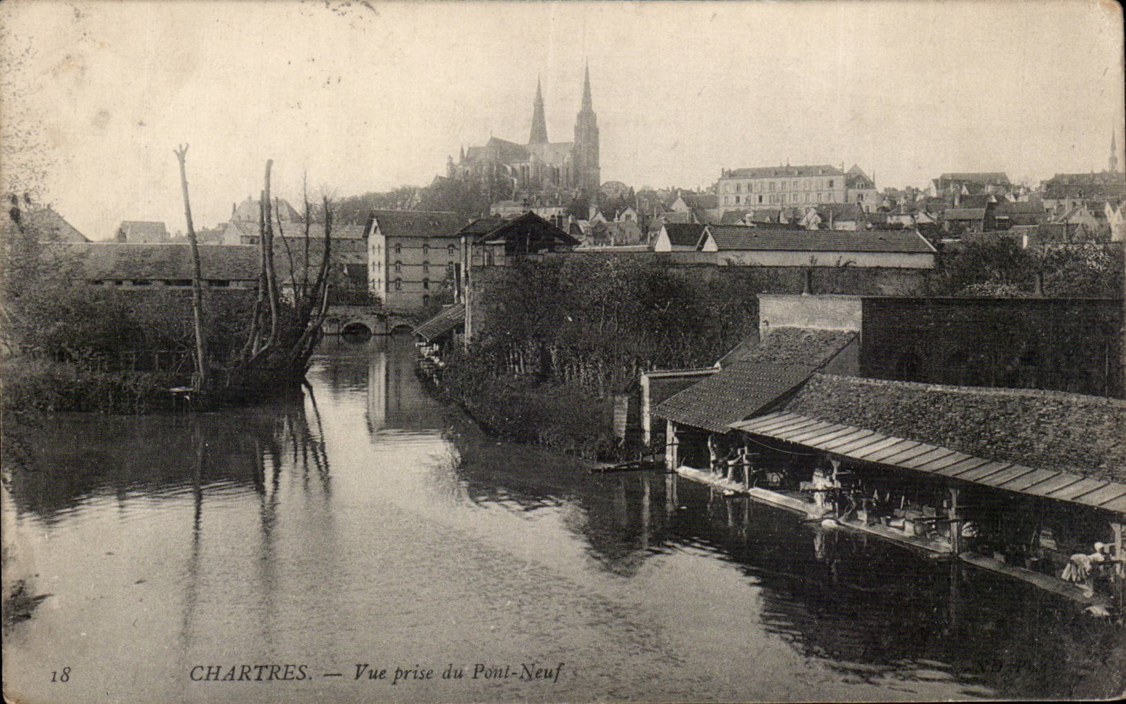 Chartres — Vue prise du Pont-Neuf — éditeur inconnu, n° 18