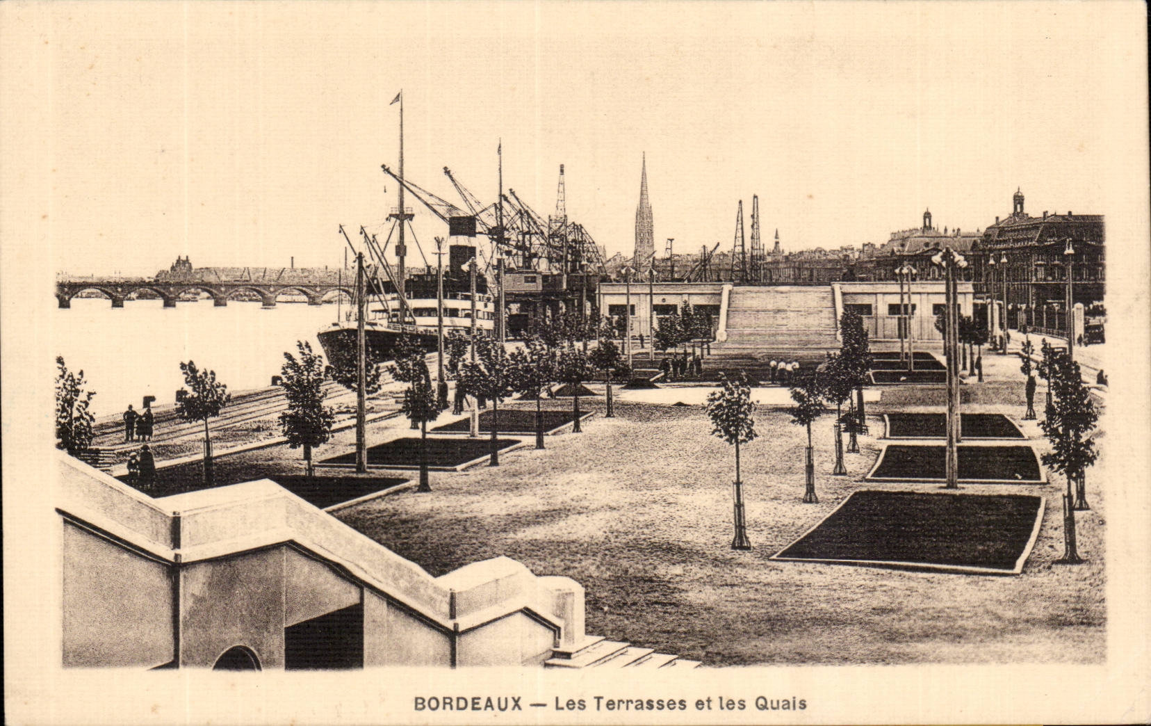 Bordeaux - Les Terrasses et les Quais - CPA 