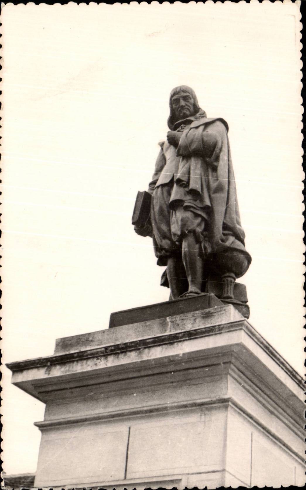La Haye Descartes - Statue de Rene Descartes - CPA