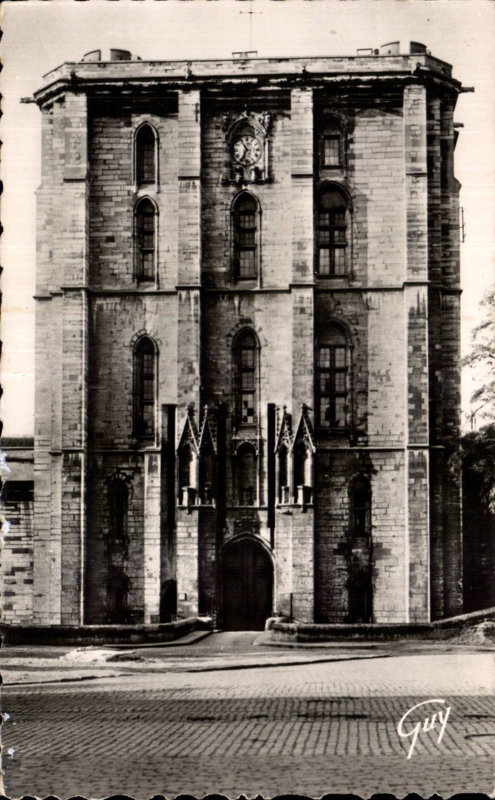 Vincennes (Seine) — Château (XIVe siècle), Porte Nord ou tour d'entrée — Éditions d'art GUY