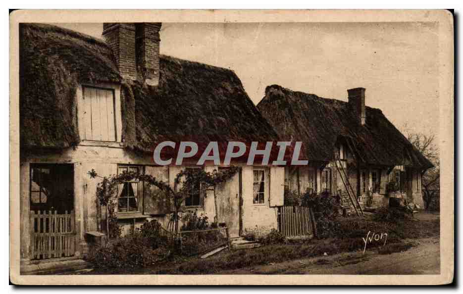 CPA Normandie Vieilles maisons aux toits de chaume