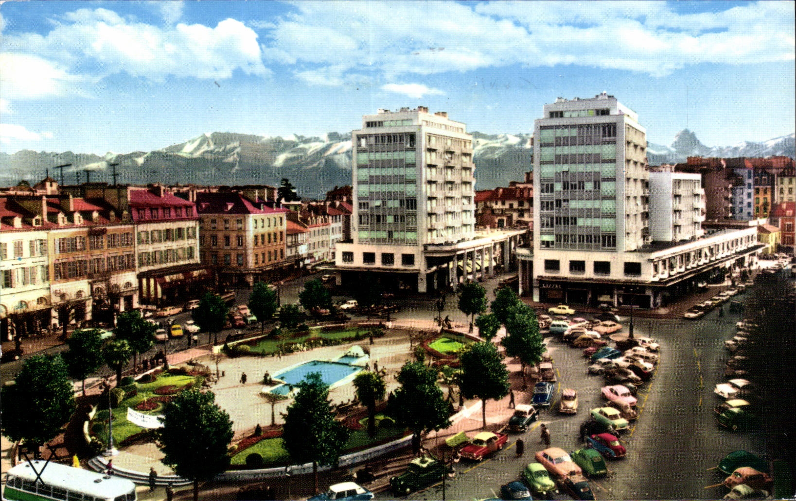 La Place Clemenceau et les Pyrénées — Pau — Éditions REX