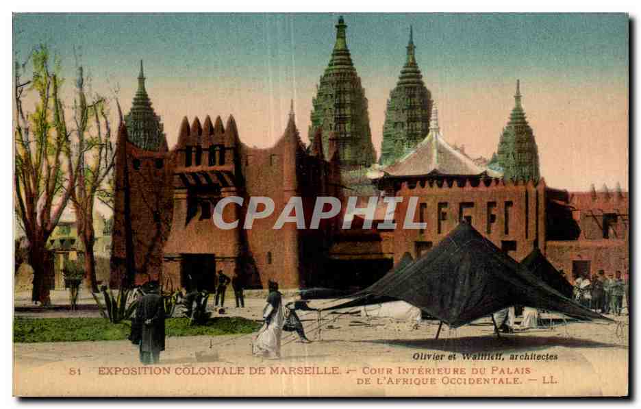 CPA Marseille Exposition coloniale 1922 Cour interieure du palais de l Afrique occidentale