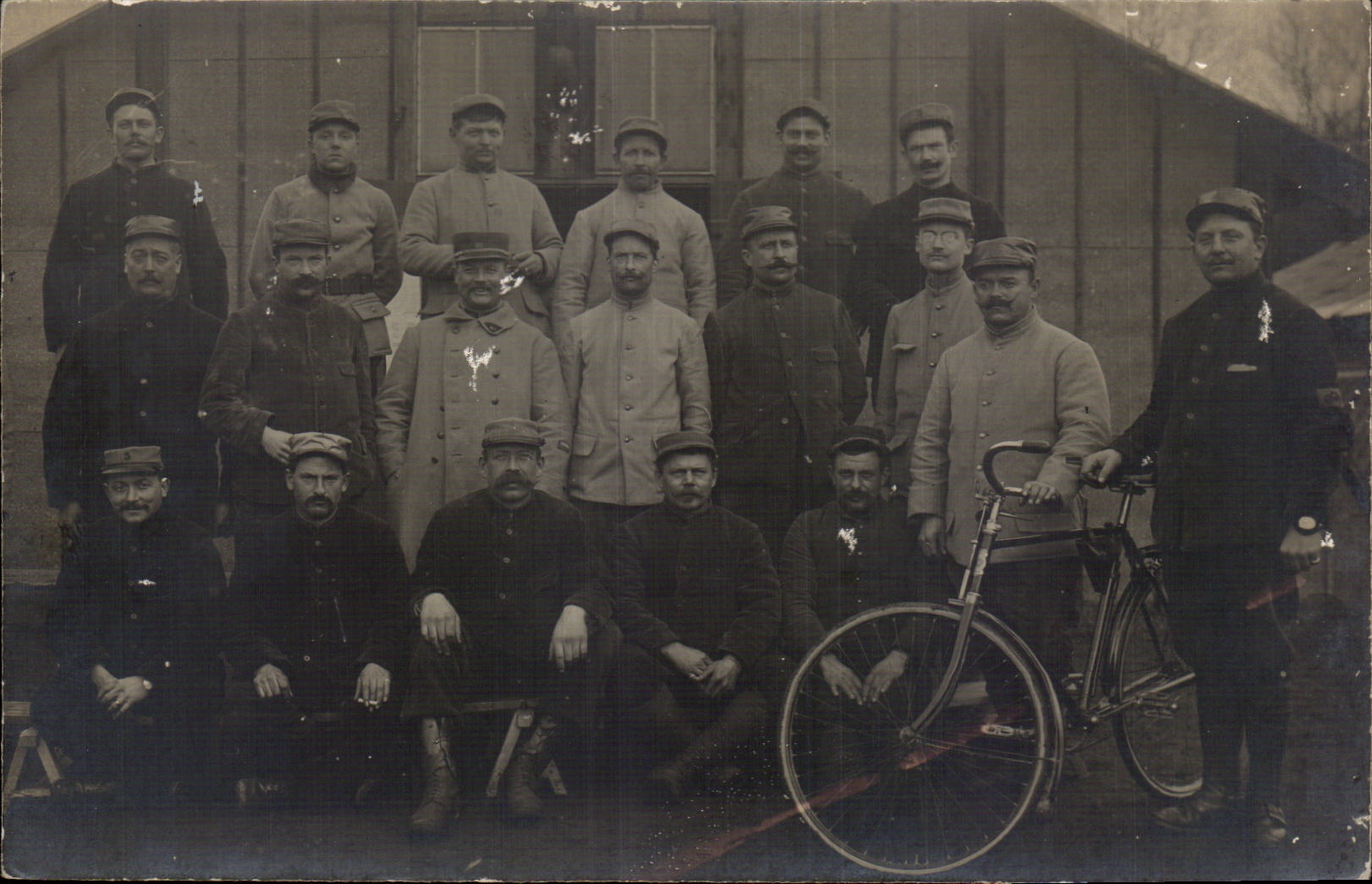 CARTE PHOTO Militaria Soldats Velo